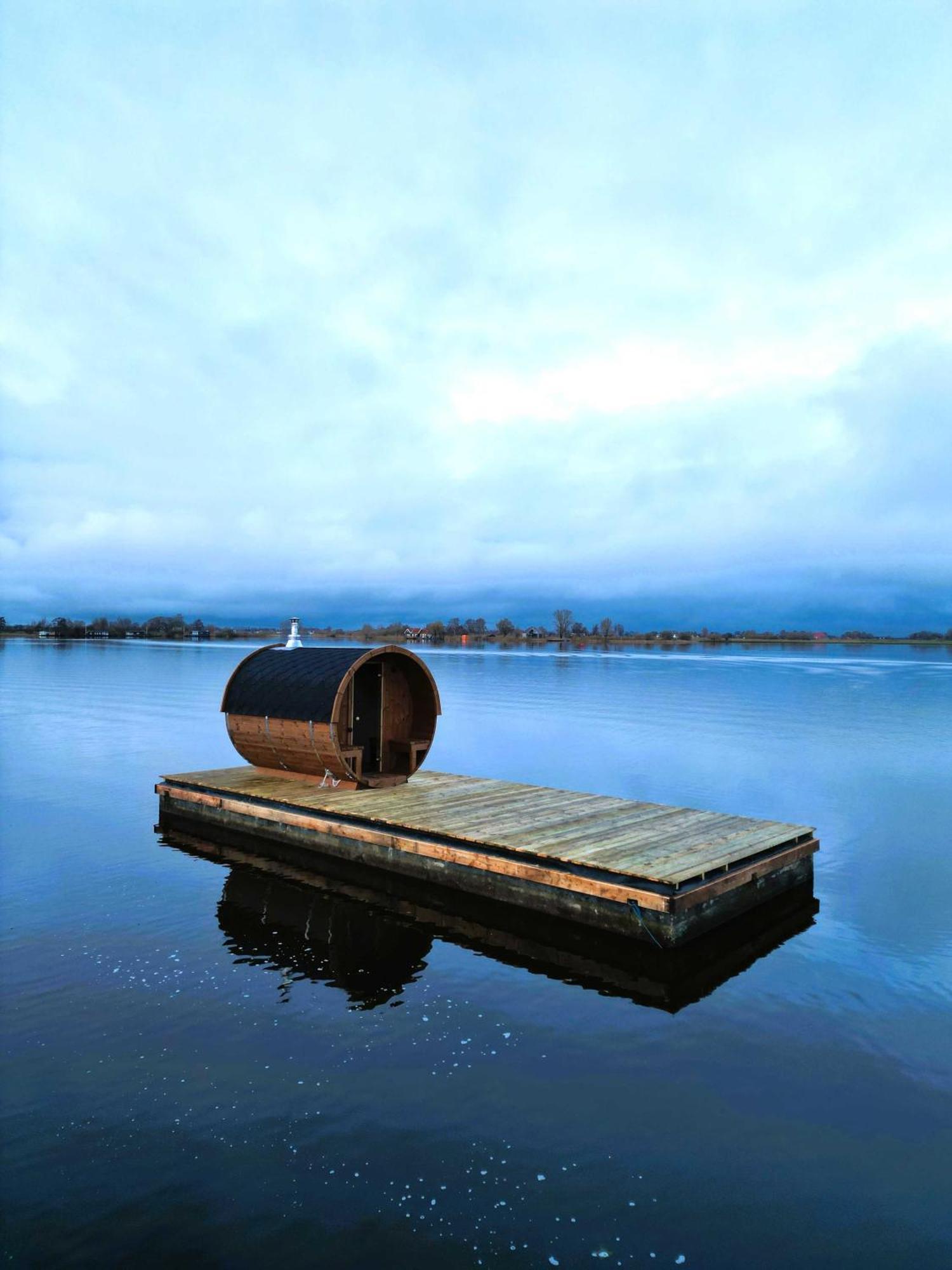 Nes  Pean-Buiten Waterlodges المظهر الخارجي الصورة