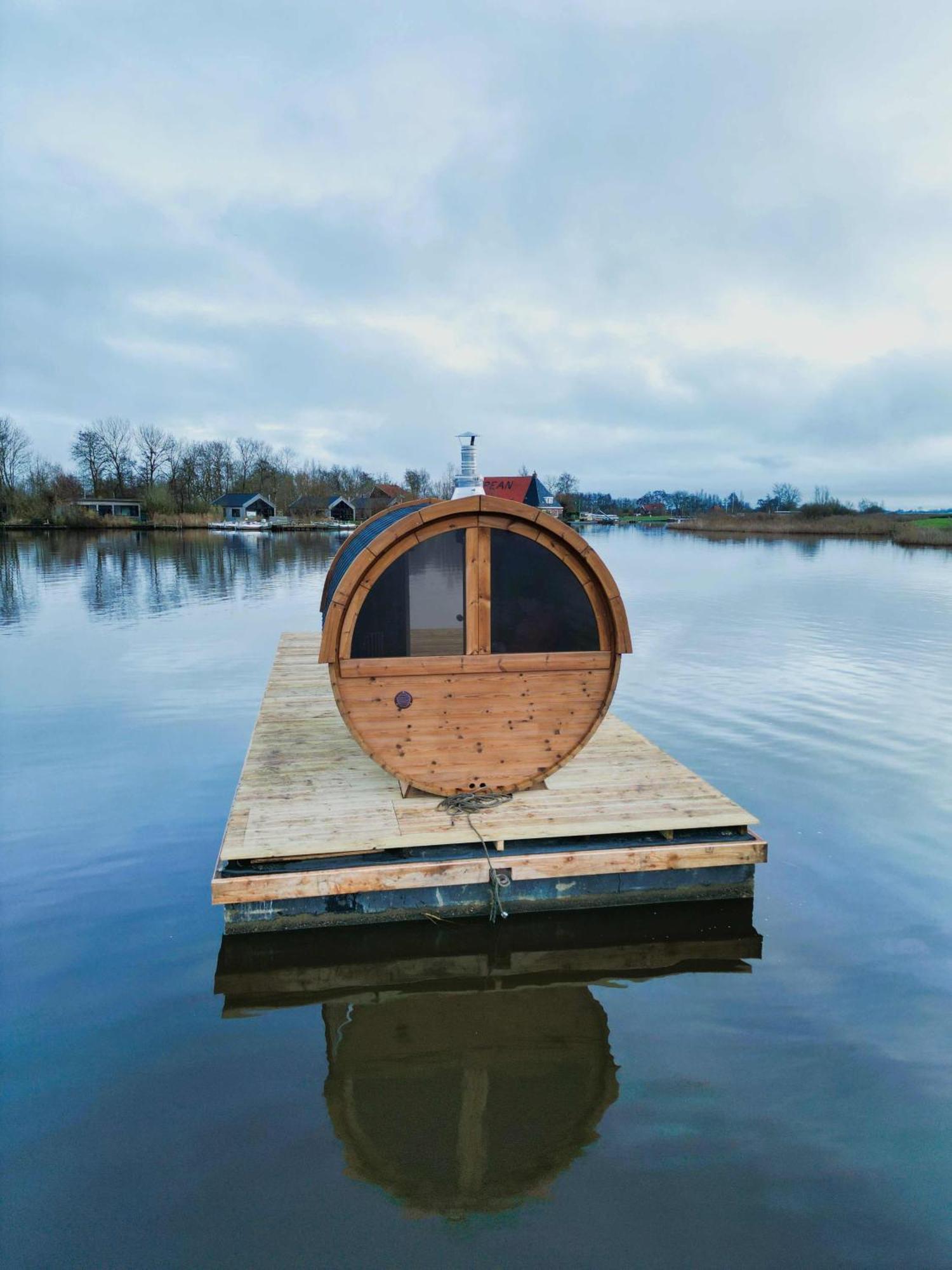 Nes  Pean-Buiten Waterlodges المظهر الخارجي الصورة